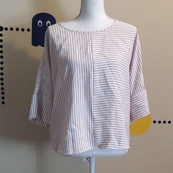🌟 3 for $15 Deal! 🌟Express dusty pink and white striped blouse M - Picture 2 of 7